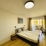 Royal Palm 84 Апартаменты *